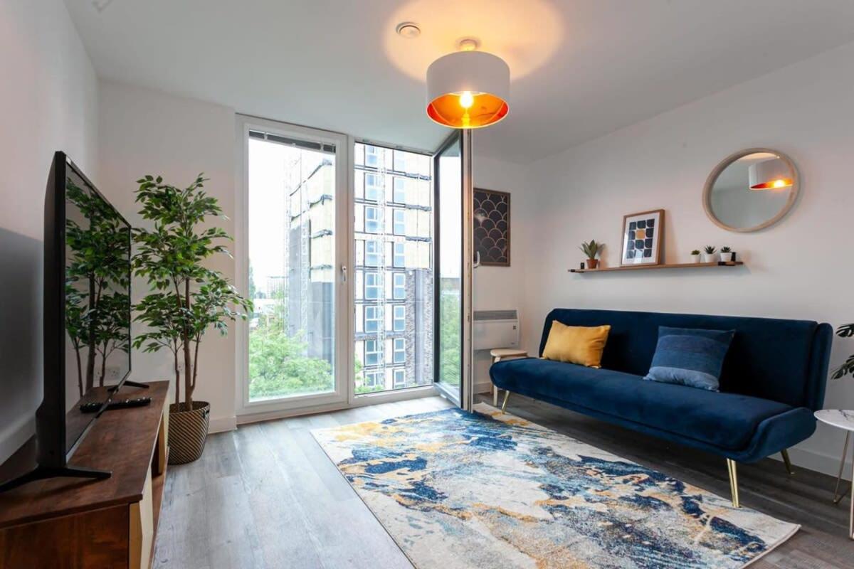 Stunning 2 Bed Flat 5Min To Old Trafford Stadium 맨체스터 외부 사진